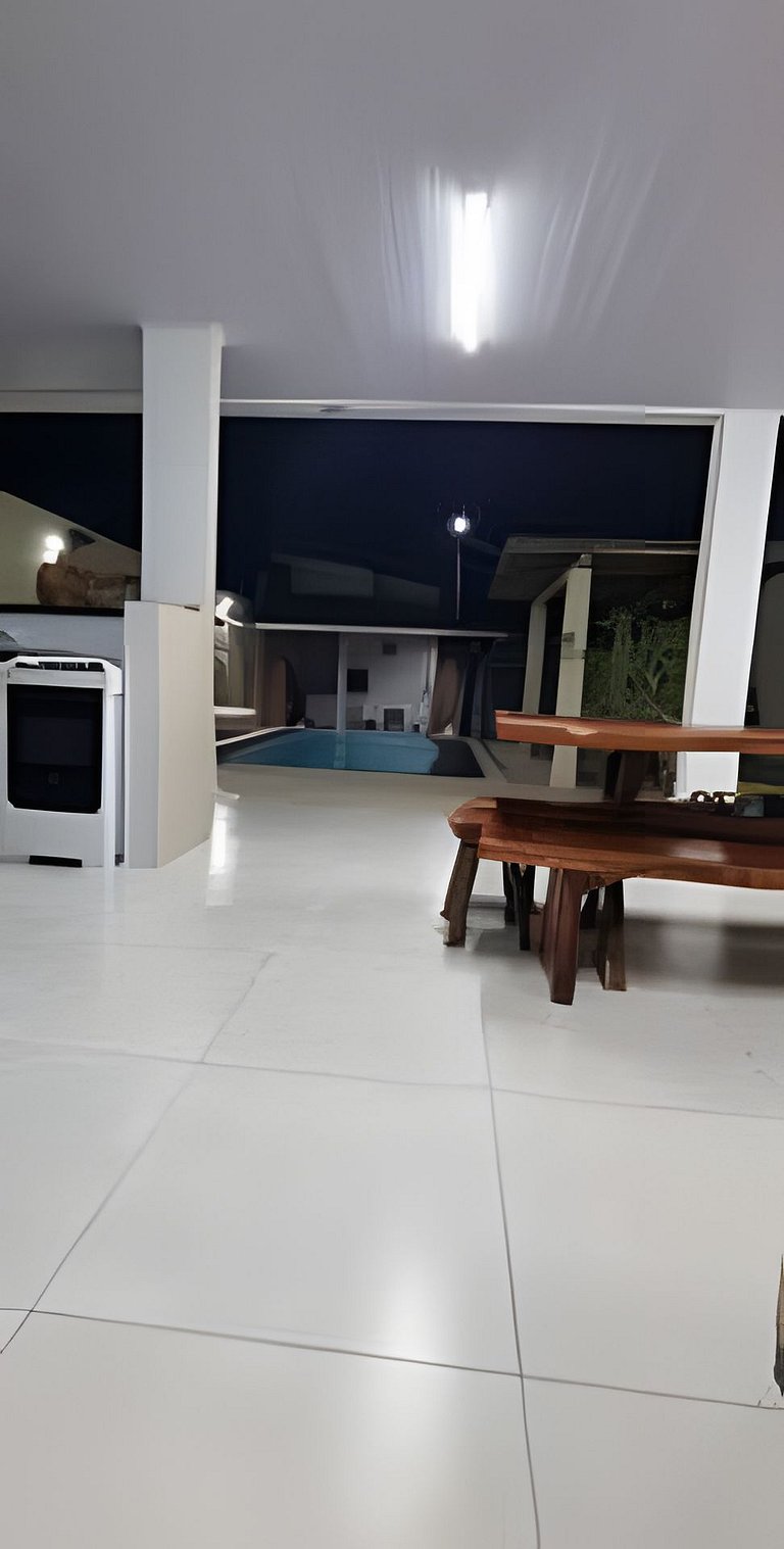 Casa exclusiva a minutos da Praia do Francês