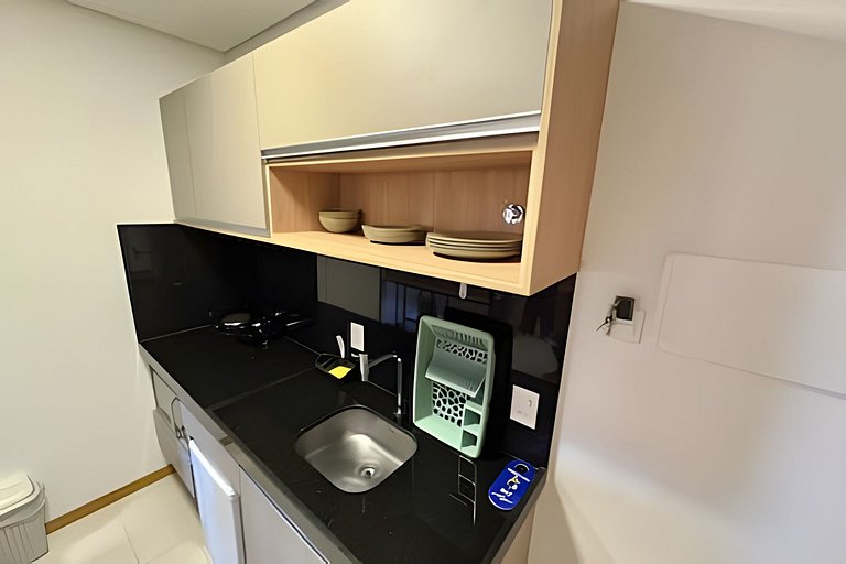 Lindo Studio com Piscina a poucos passos da Praia