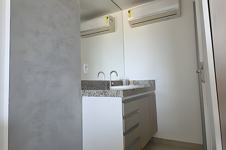 Duplex localizado na orla de Pajuçara.