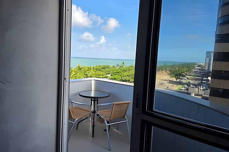 Duplex localizado na orla de Pajuçara.
